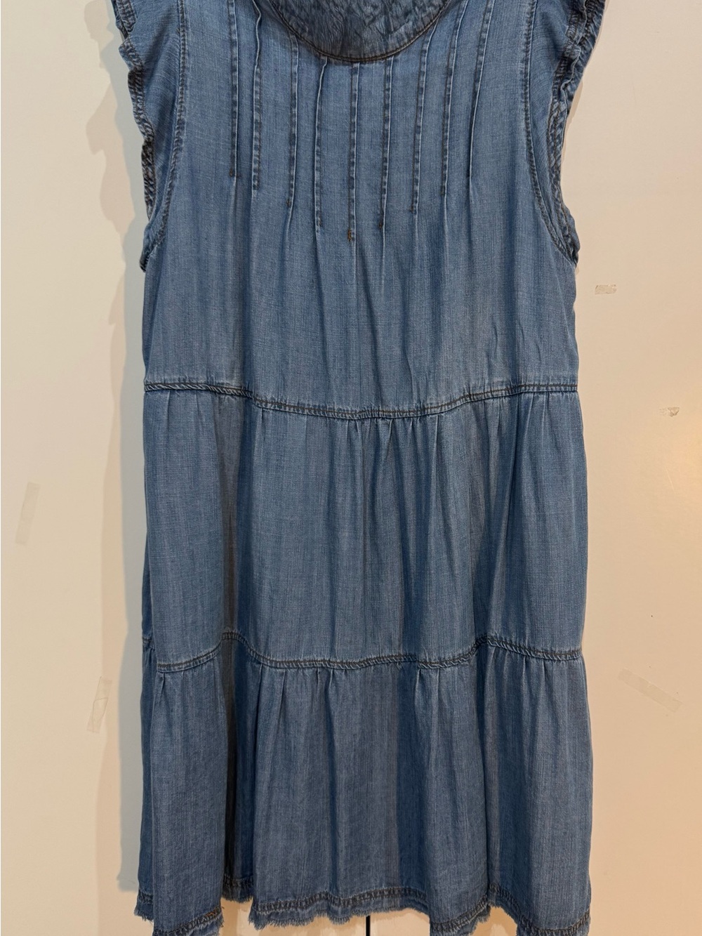 Velvet Heart Country Casual Light Blue Denim Sleeveless Tiered Dress